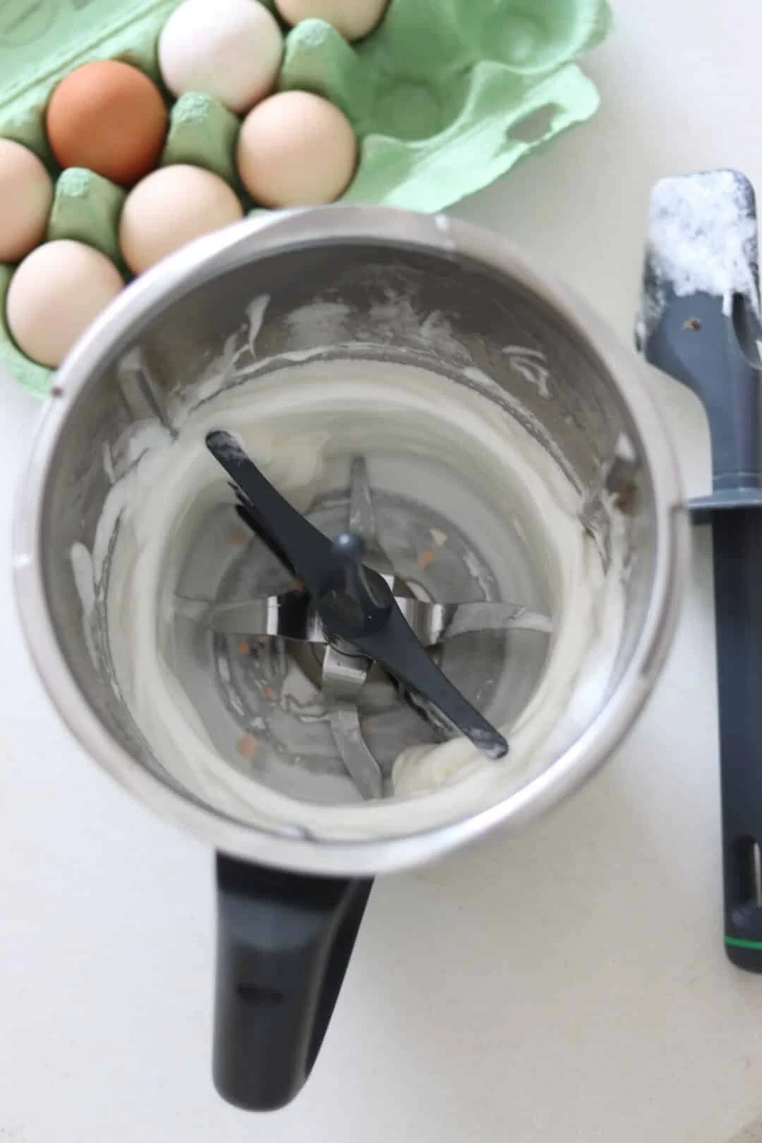Ubijanie piany w Thermomixie – przewodnik krok po kroku